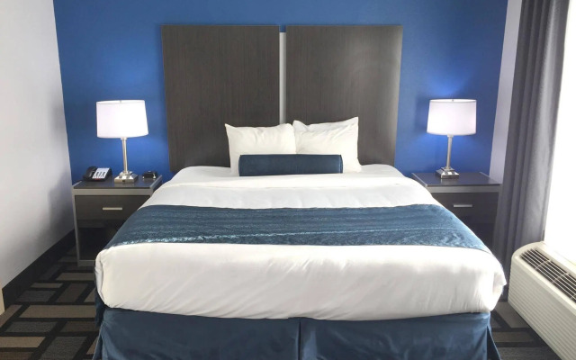Best Western Plus Birmingham Inn & Suites