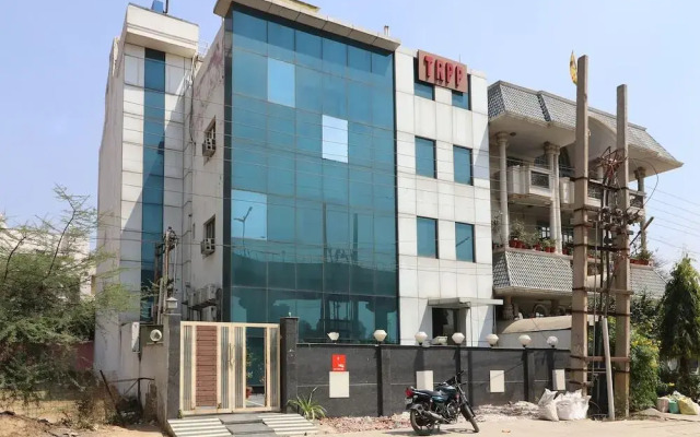 The Royal Park Plaza