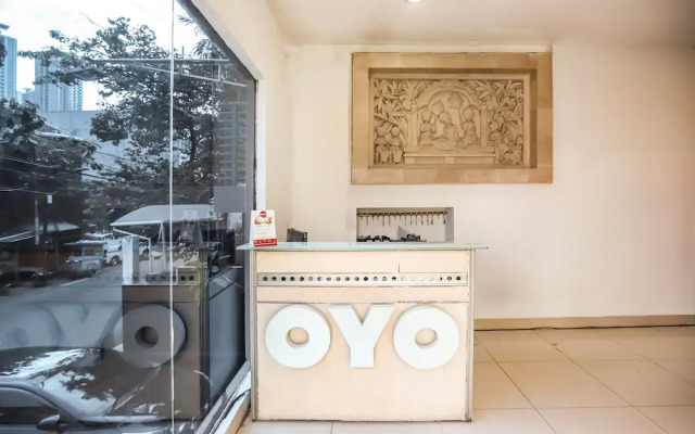 OYO 188 Nely Murni Residence