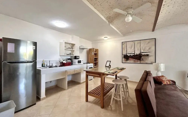 Yatch Apartments