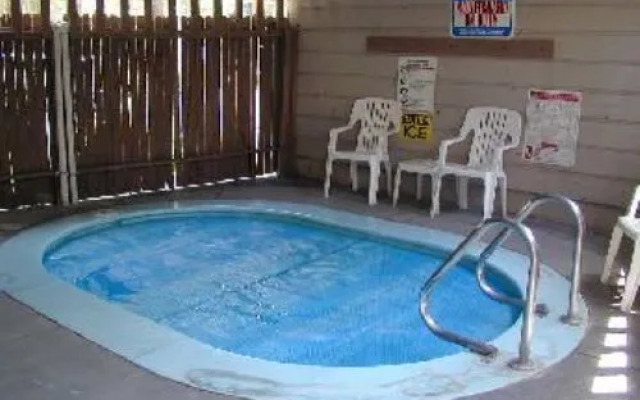 Mountain Shadows B08 - One Bedroom Condo