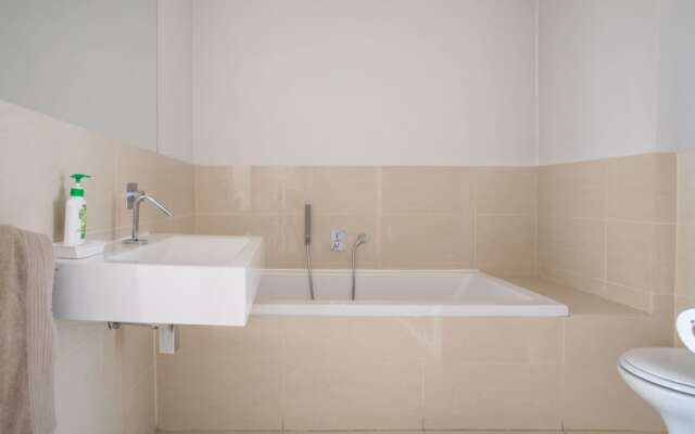 Four Seasons Apartments 2