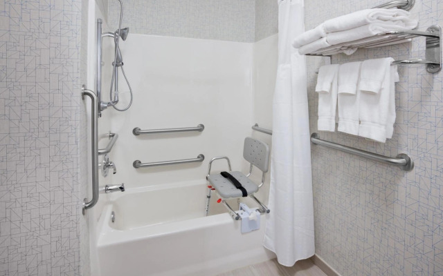 Holiday Inn Express Hotel & Suites Dickinson by IHG