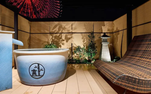 KONJAKUSO Osaka Tempozan "IKESU" Projection Mapping SPA "TAKADORO" Wheel View