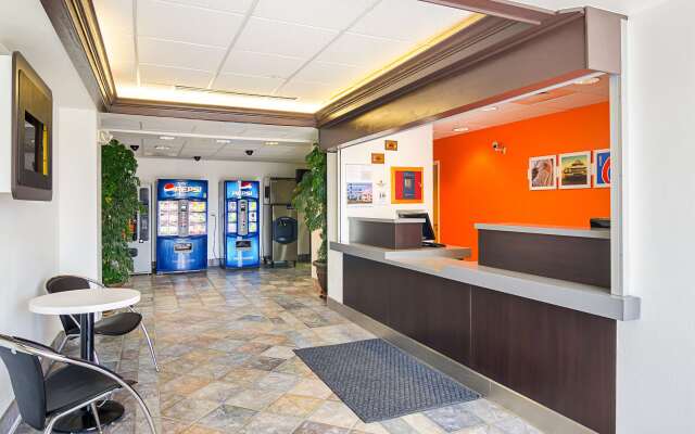 Motel 6 Wheatland, WY