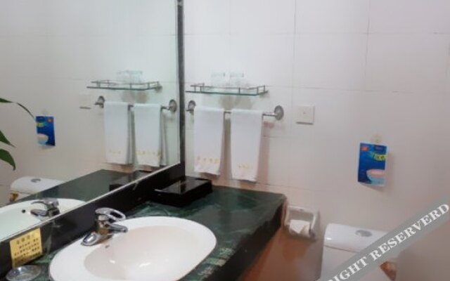 Changfeng Hotel