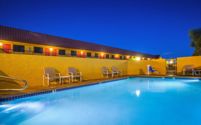 Rodeway Inn Near AZ State University