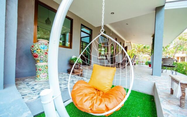 Vila Villa Resort In Town