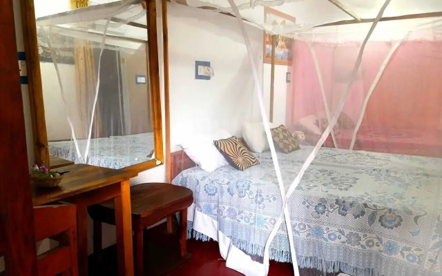 Star Rest Beach Hotel Arugambay
