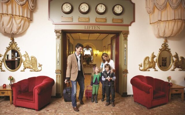 Efteling Wonder Hotel - Theme Park tickets included