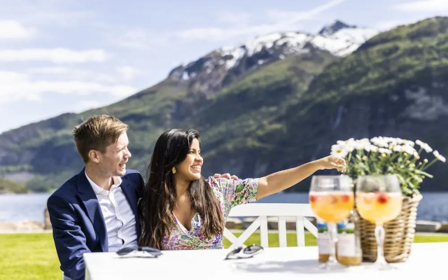 Valldal Fjordhotell - by Classic Norway Hotels