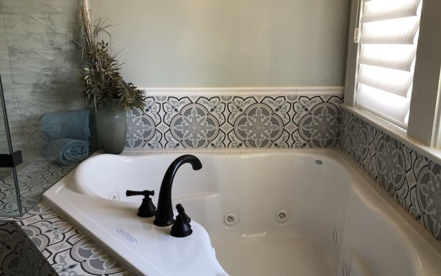 Avenue O Bed & Breakfast