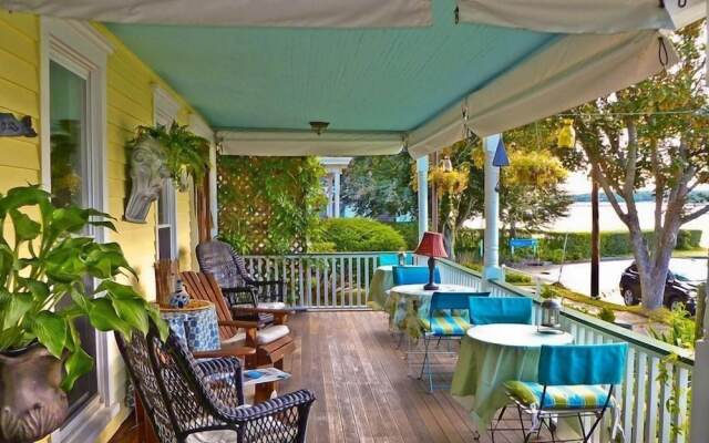 Stirling House Bed & Breakfast