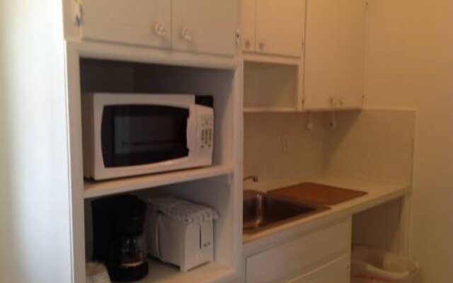 Summerland Suites