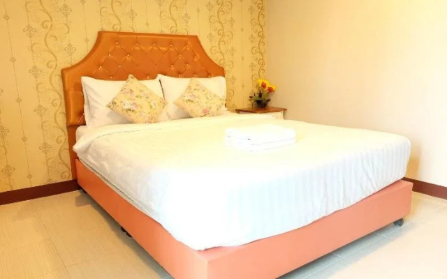 Kesorn Boutique Residence At 8 Riew