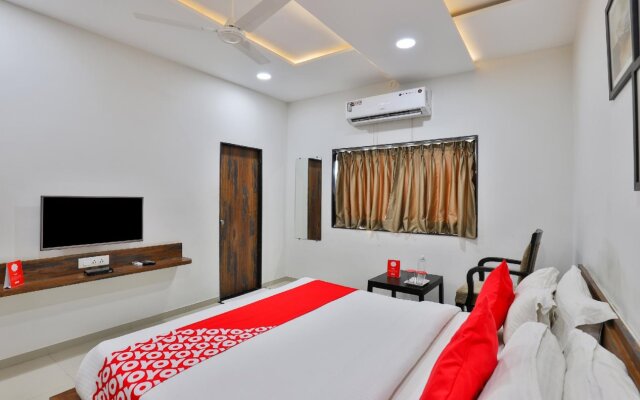The Grand President By OYO Rooms