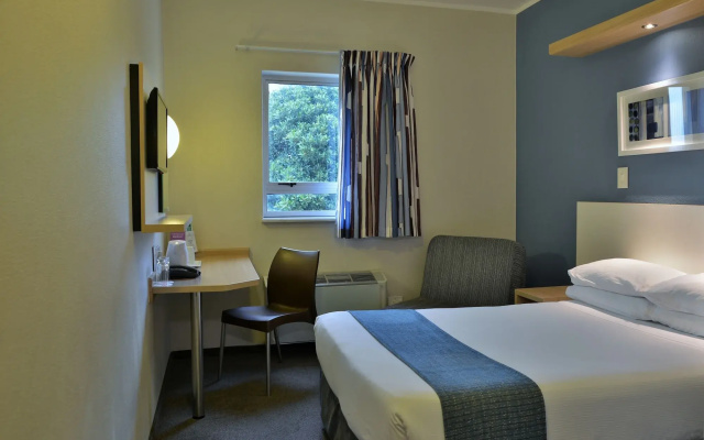 Road Lodge Cape Town International Airport