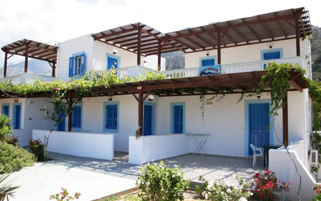 Captivating 1-bed Apartment in Lefkos