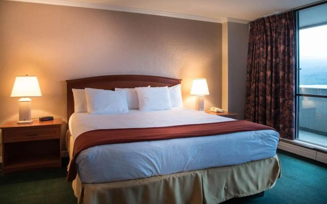 Highliner Hotel & Conference Centre