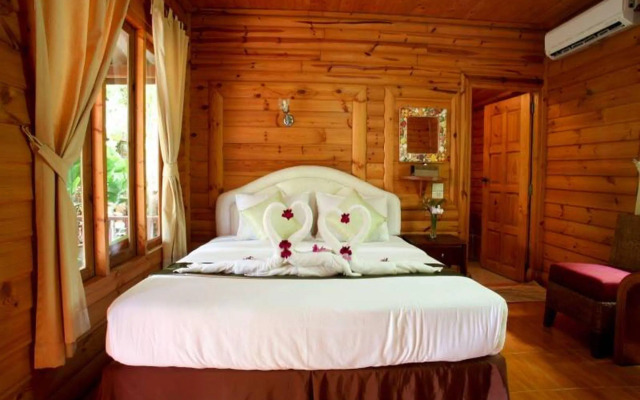 Tonsak Resort