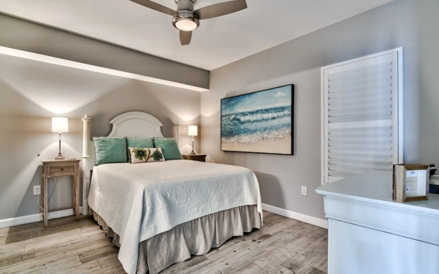 Sterling Palace Water Views Private Beach Access