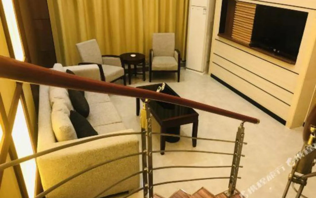 Sky Mall Hotel