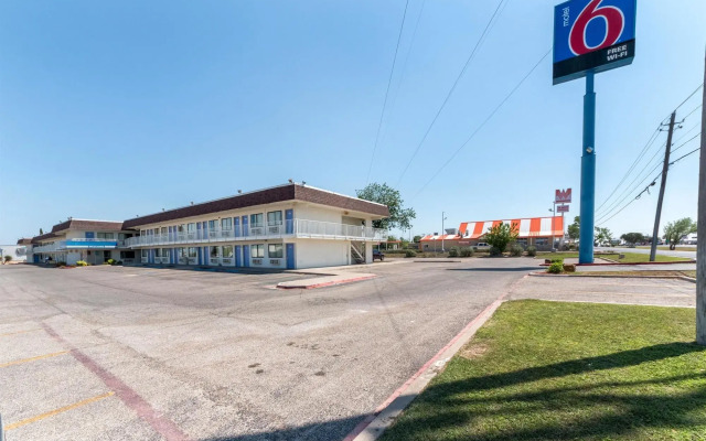 Motel 6 Del Rio, TX