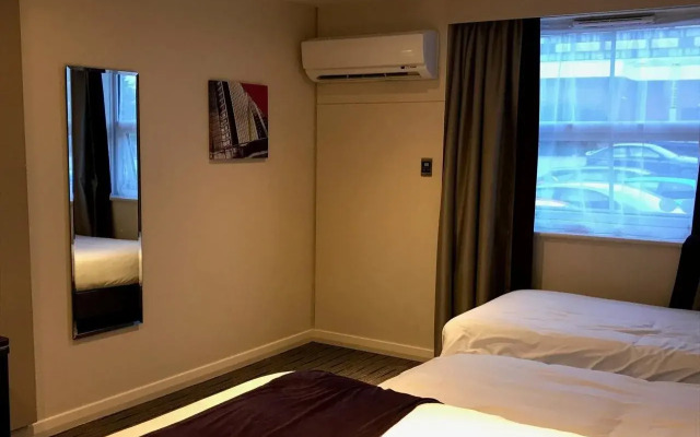 Premier Inn Portsmouth North Harbour