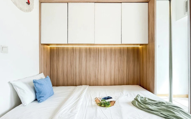 Modern Living Studio Room Apartment M-Town Residence