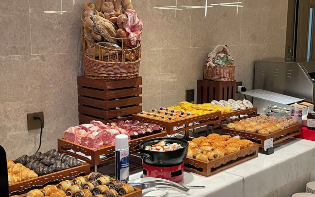 Crowne Plaza Hangzhou Linping by IHG