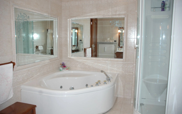 Al Vecchio Glicine - Bed & Breakfast