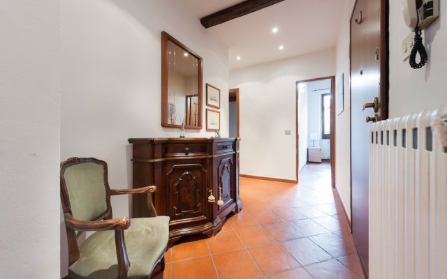 Short-let Florence Apartment Parione