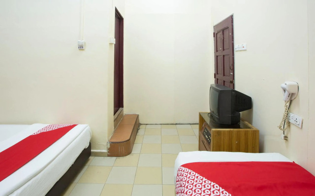 SPOT ON 90137 Casavilla Hotel Pudu