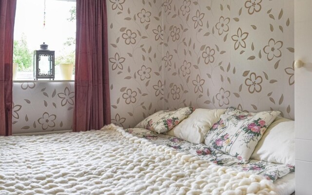 Beautiful Home in Vara With 4 Bedrooms and Wifi