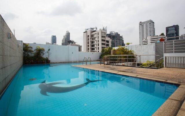 "3c-2bedrooms/2.5bath@downtown Bangkok Near Bts/mrt"