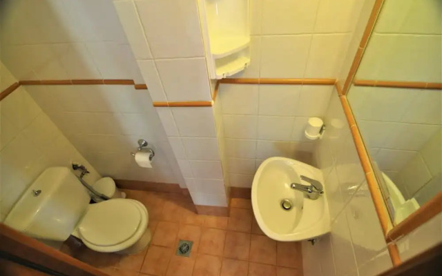 Zennova 23 Nikiti Family Green Nest