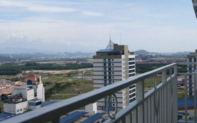 YYK 1Borneo Condominium