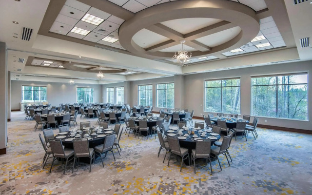 Courtyard by Marriott Raleigh Cary/Parkside Town Commons