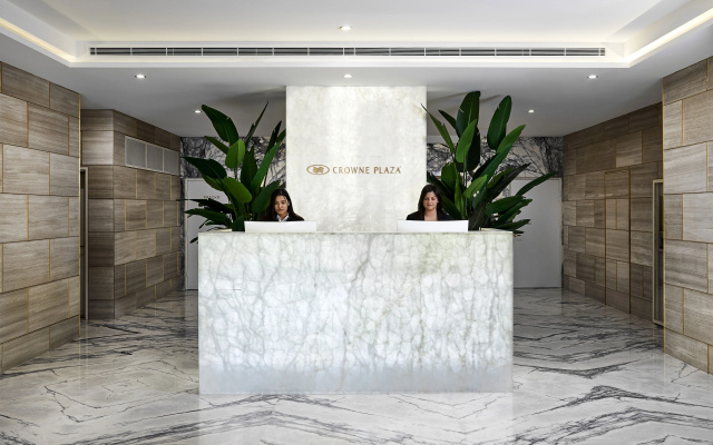 Crowne Plaza Sydney Burwood by IHG – Lobby – Sydney