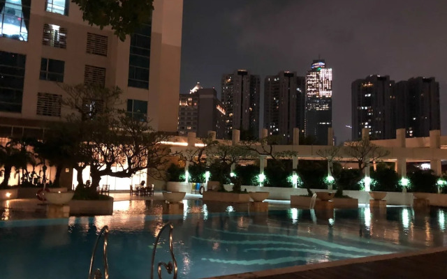 Casa Grande Apartment with Sofabed Connected to Kota Kasablanka