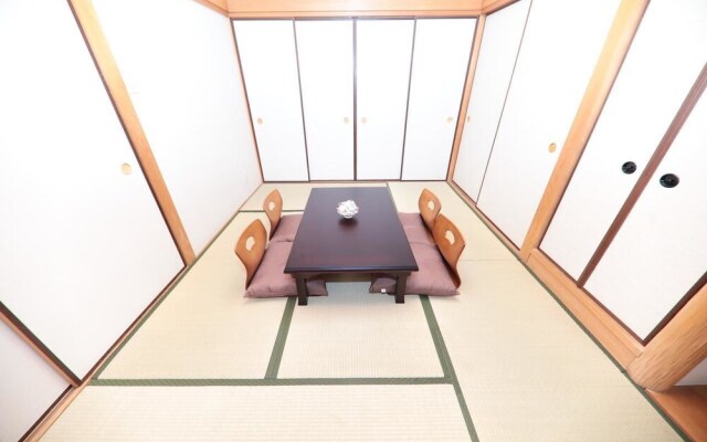 Omotenashi Usagi Hostel (15-13~18)
