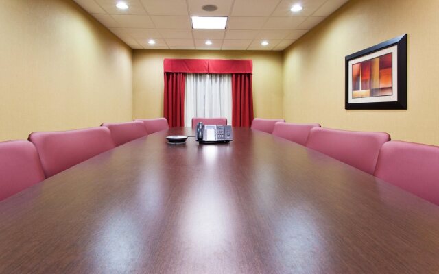 Holiday Inn Express & Suites Rome-East by IHG