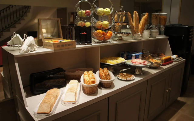 Hotel Ambassador
