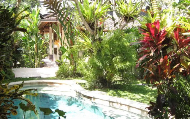 Sanggingan Cliff Side Villa