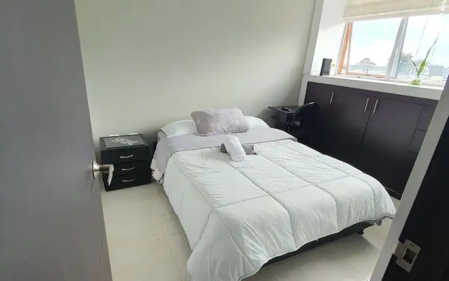 Modern Miravalle Apartment