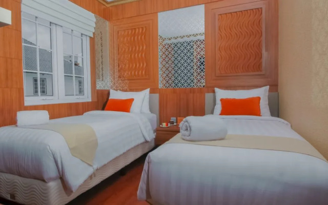 Petit Boutique Hotel