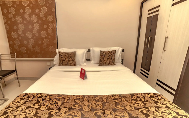OYO 9804 Hotel SR Residency