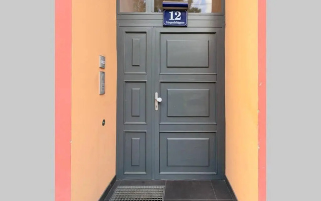 Studio-Apartment between Schoenbrunn & the City Center (13)