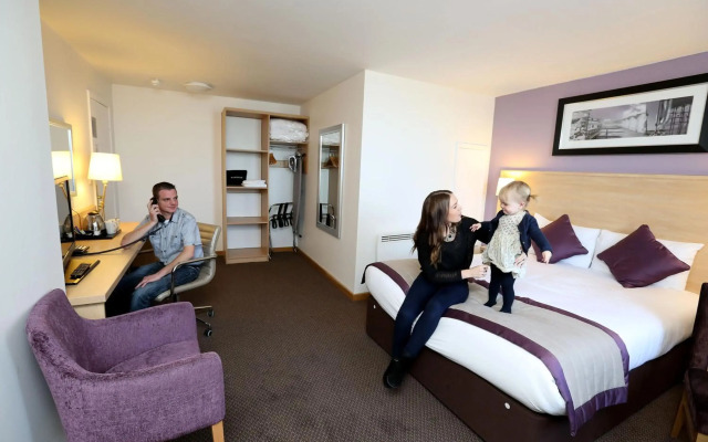 Shore View Hotel