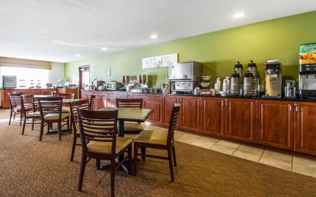 Sleep Inn & Suites Pleasant Hill - Des Moines